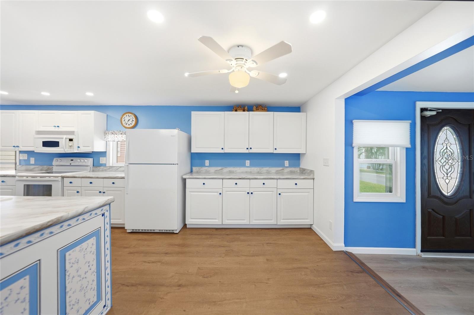 EAGLE POINT MHP - Residential