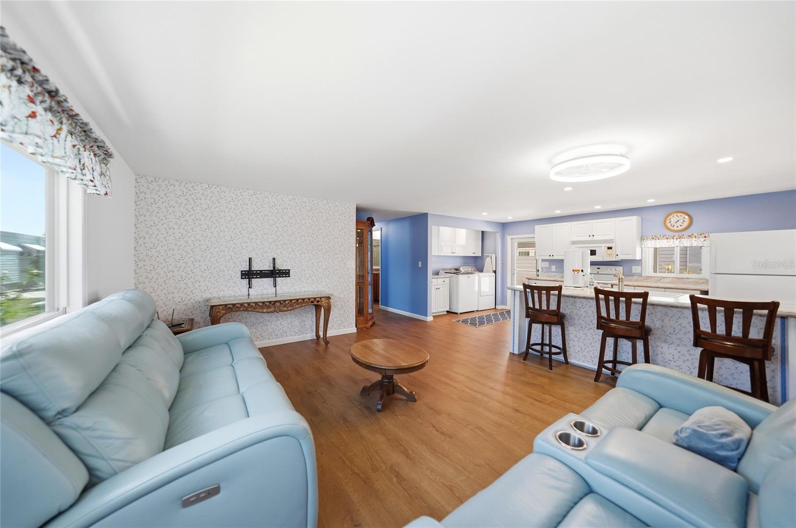 EAGLE POINT MHP - Residential