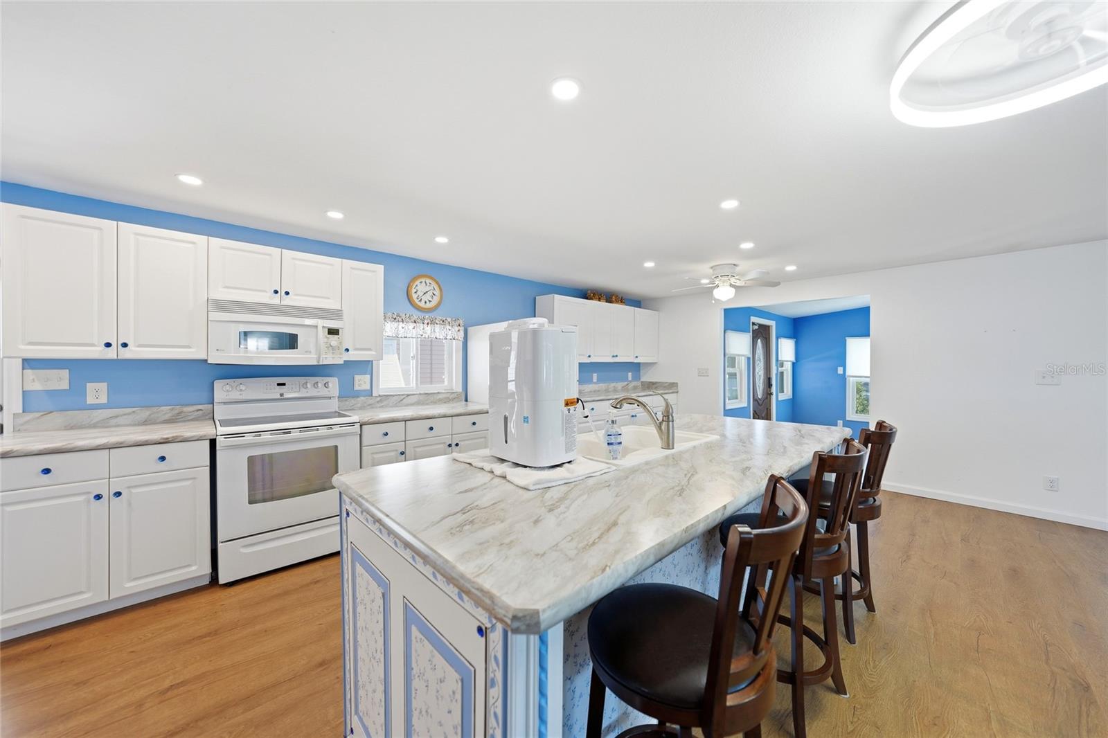EAGLE POINT MHP - Residential
