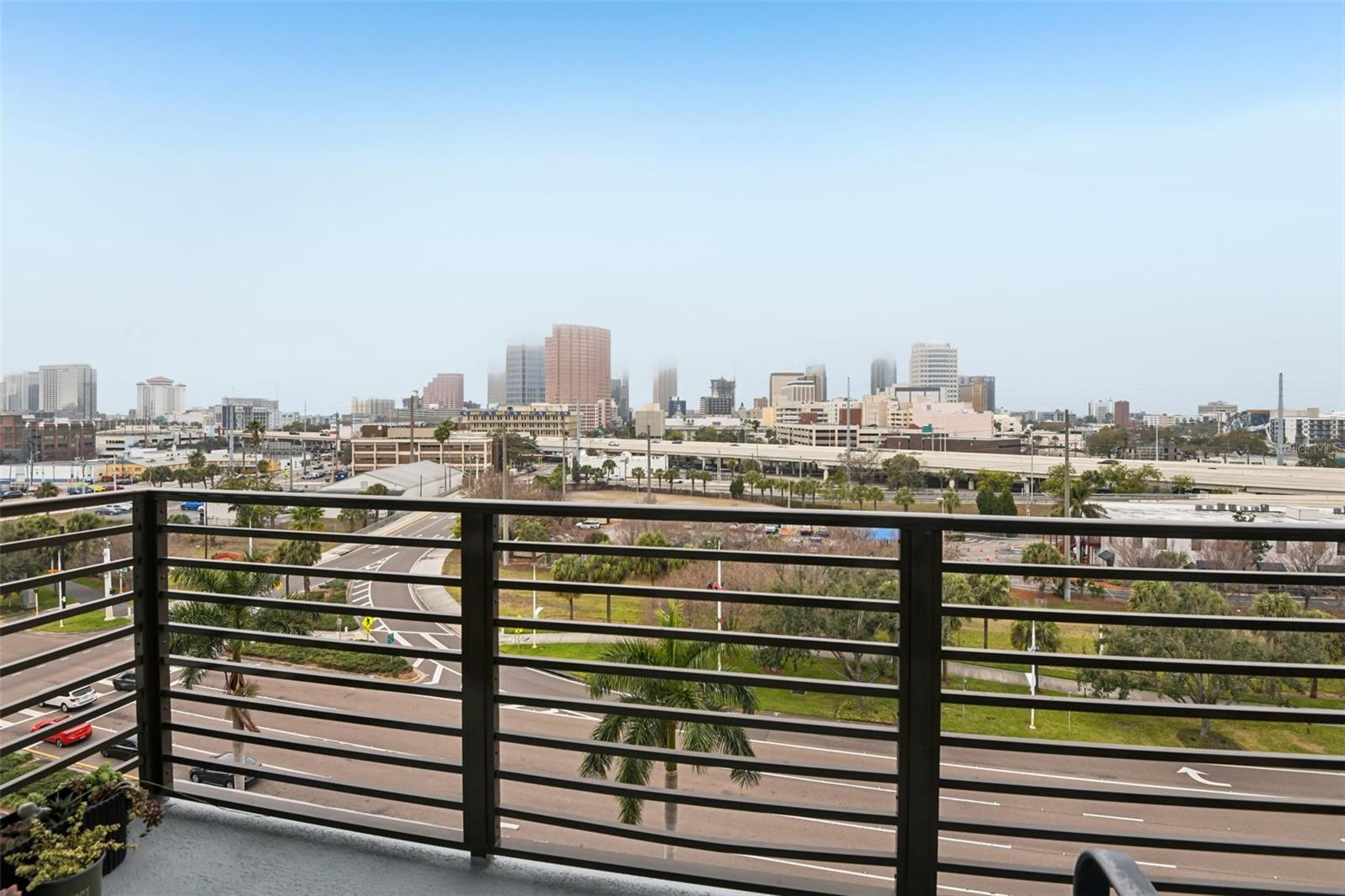 GRAND CENTRAL AT KENNEDY RESID - Residential