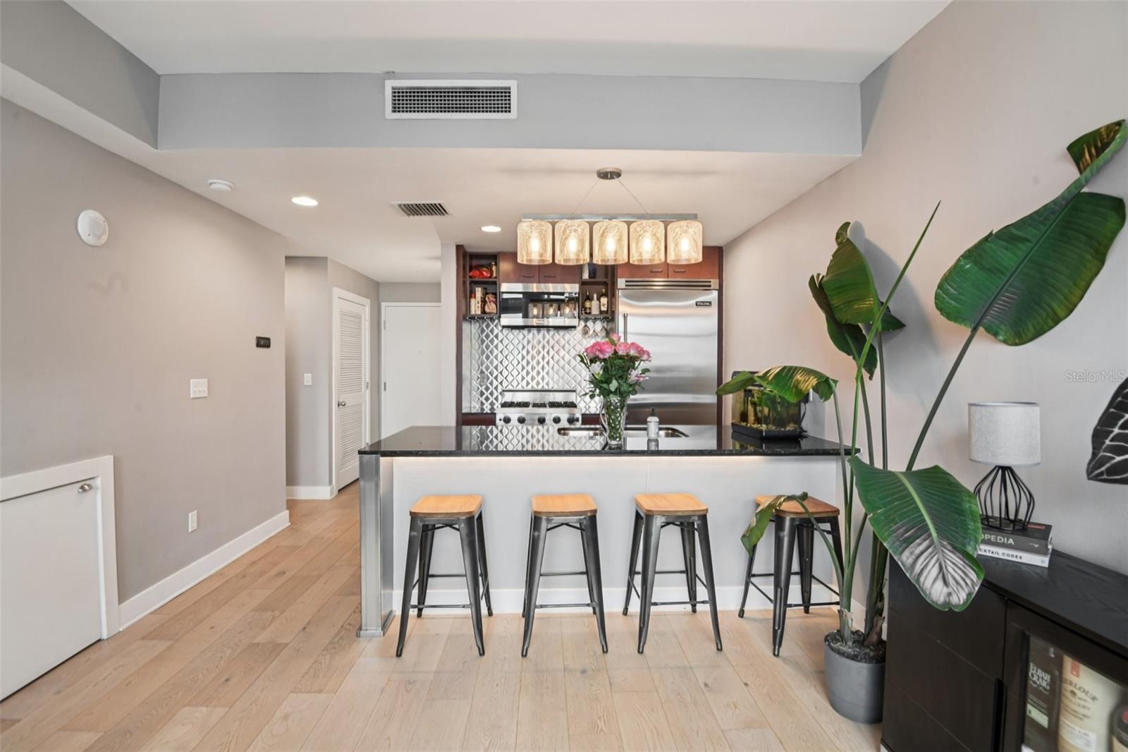 GRAND CENTRAL AT KENNEDY RESID - Residential