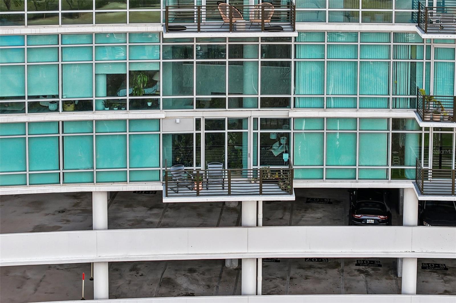 GRAND CENTRAL AT KENNEDY RESID - Residential