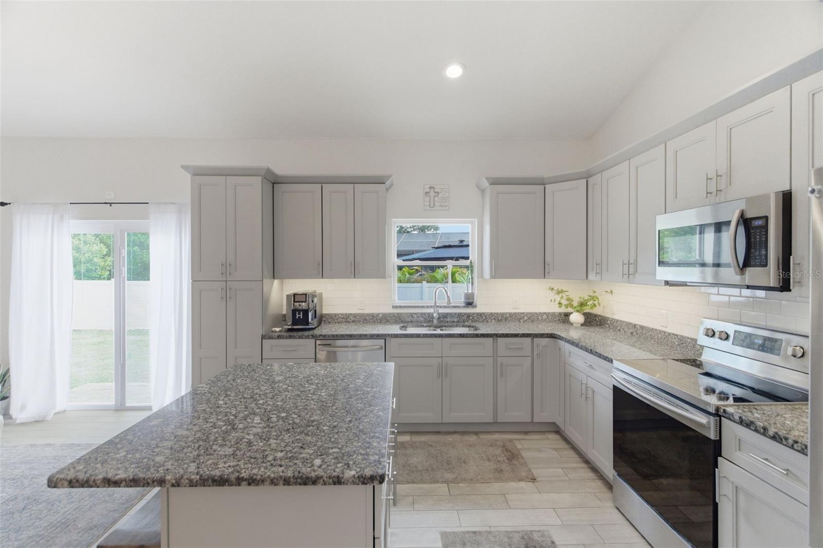 SUNSET HILLS - Residential