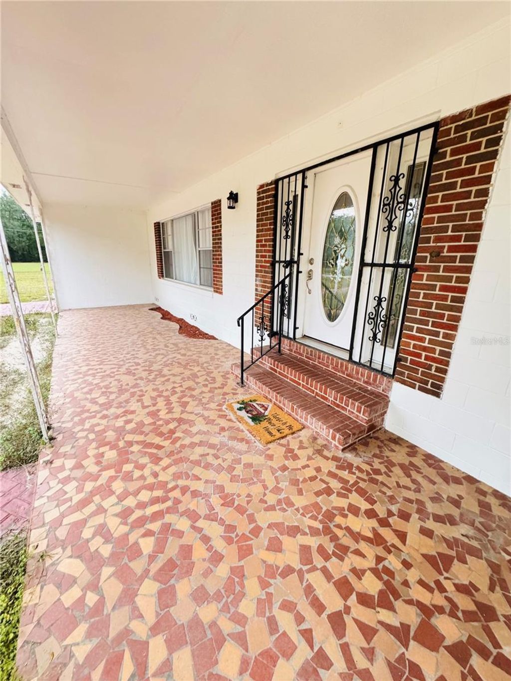 Photo of 2022 Edgewood Road, Leesburg, FL 34748 (MLS # O6365720)