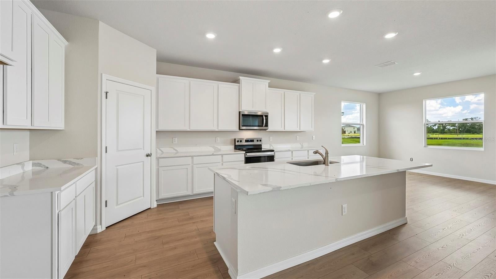 10429 WOODLAND GARDEN WAY