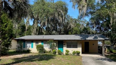 Photo of 32208 Alice Street, Tavares, FL 32778 (MLS # O6360209)