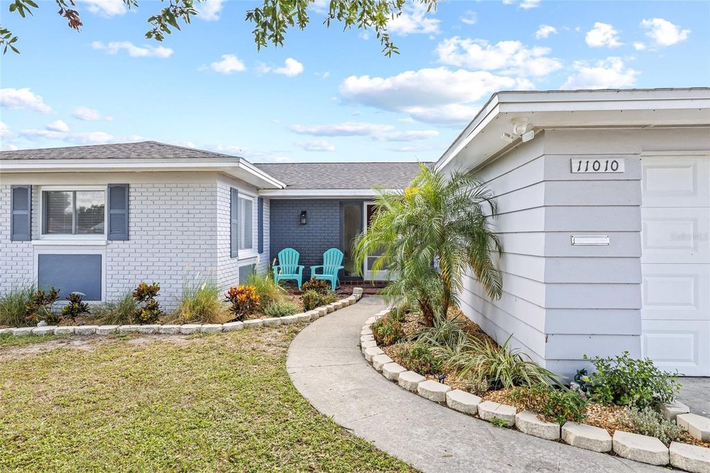 Photo of 11010 91st Terrace, Seminole, FL 33772 (MLS # TB8436407)