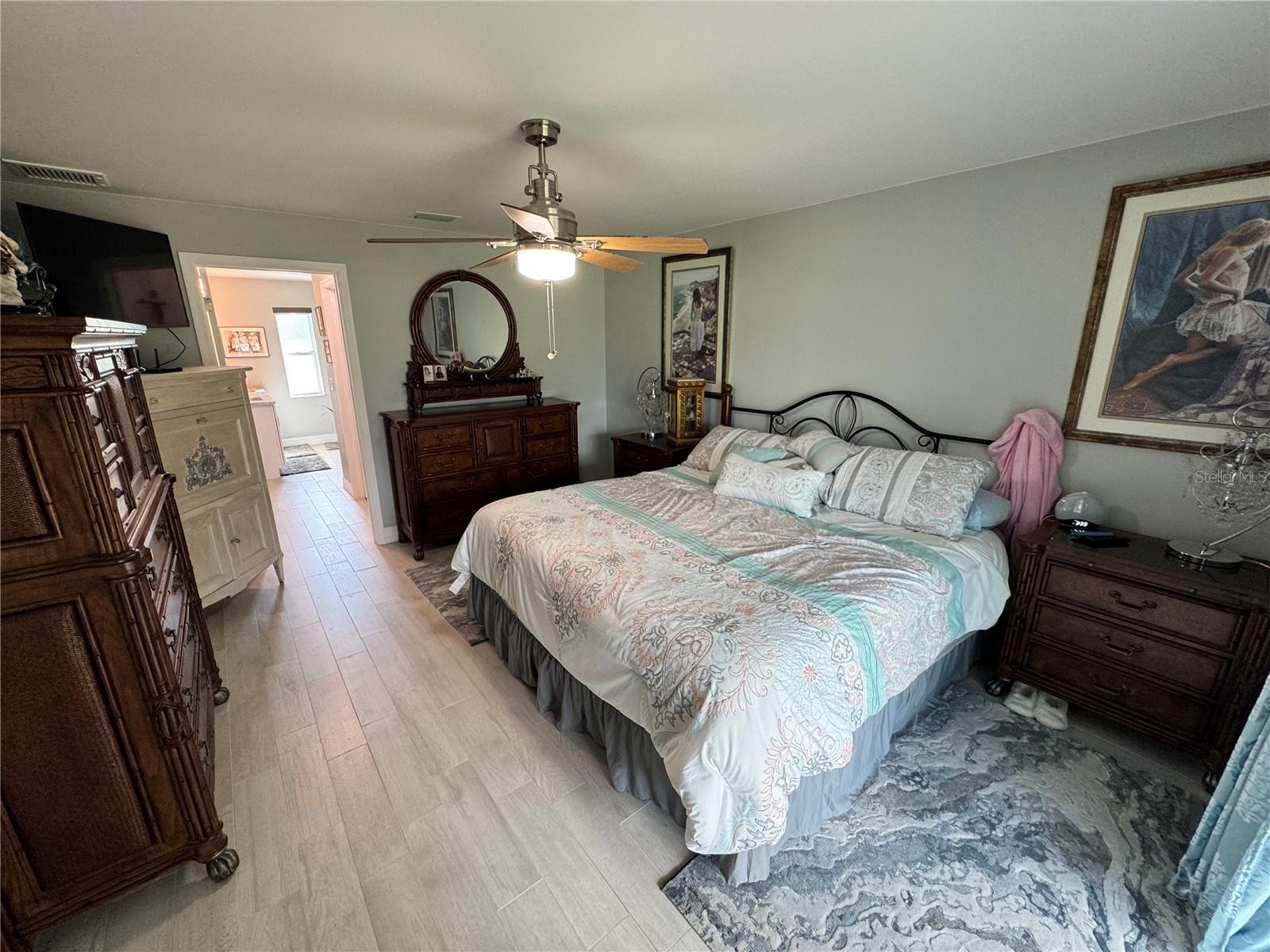 BAY SHORES - Residential