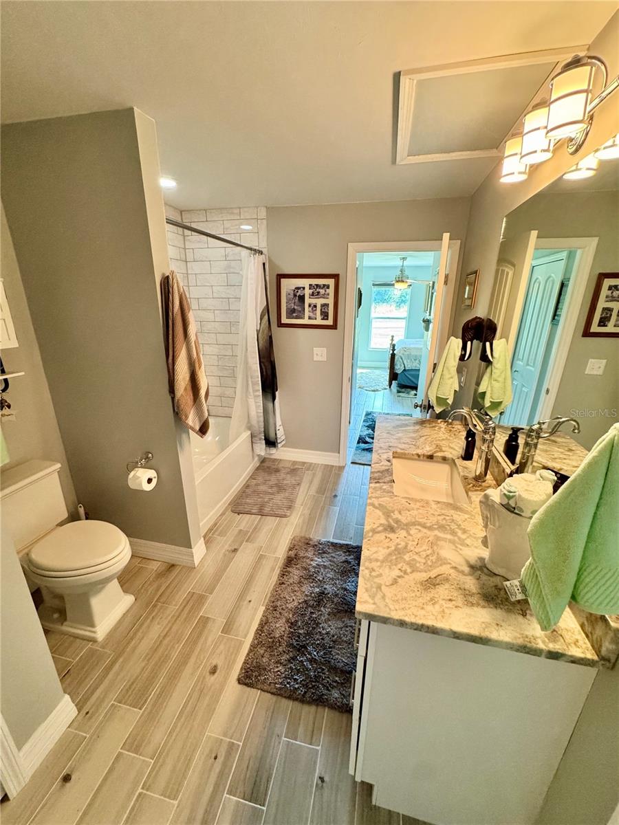 BAY SHORES - Residential
