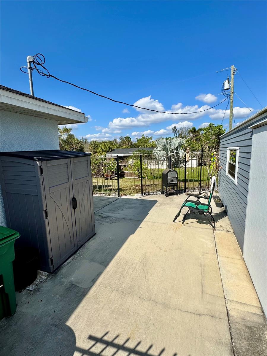 BAY SHORES - Residential