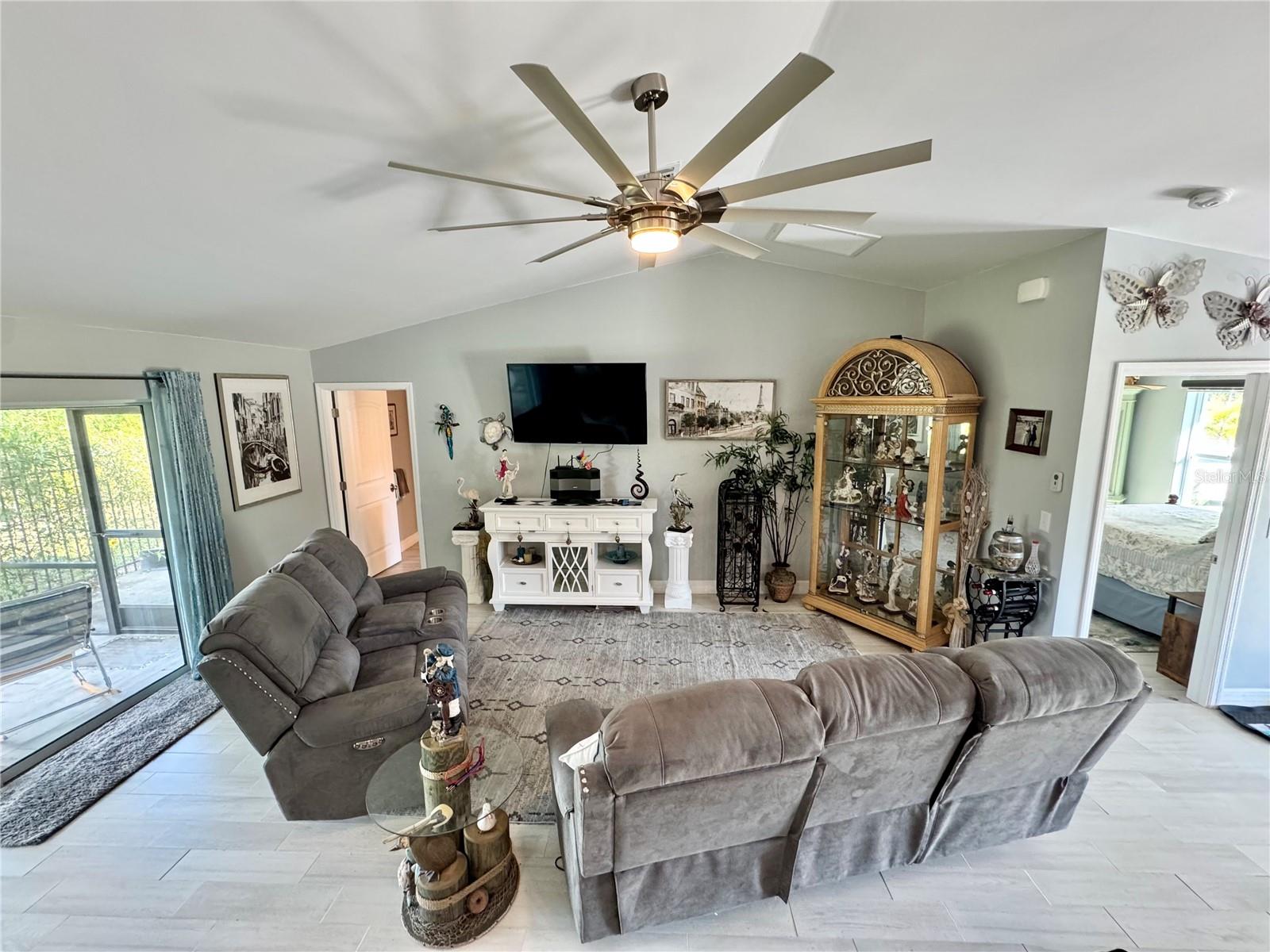 BAY SHORES - Residential