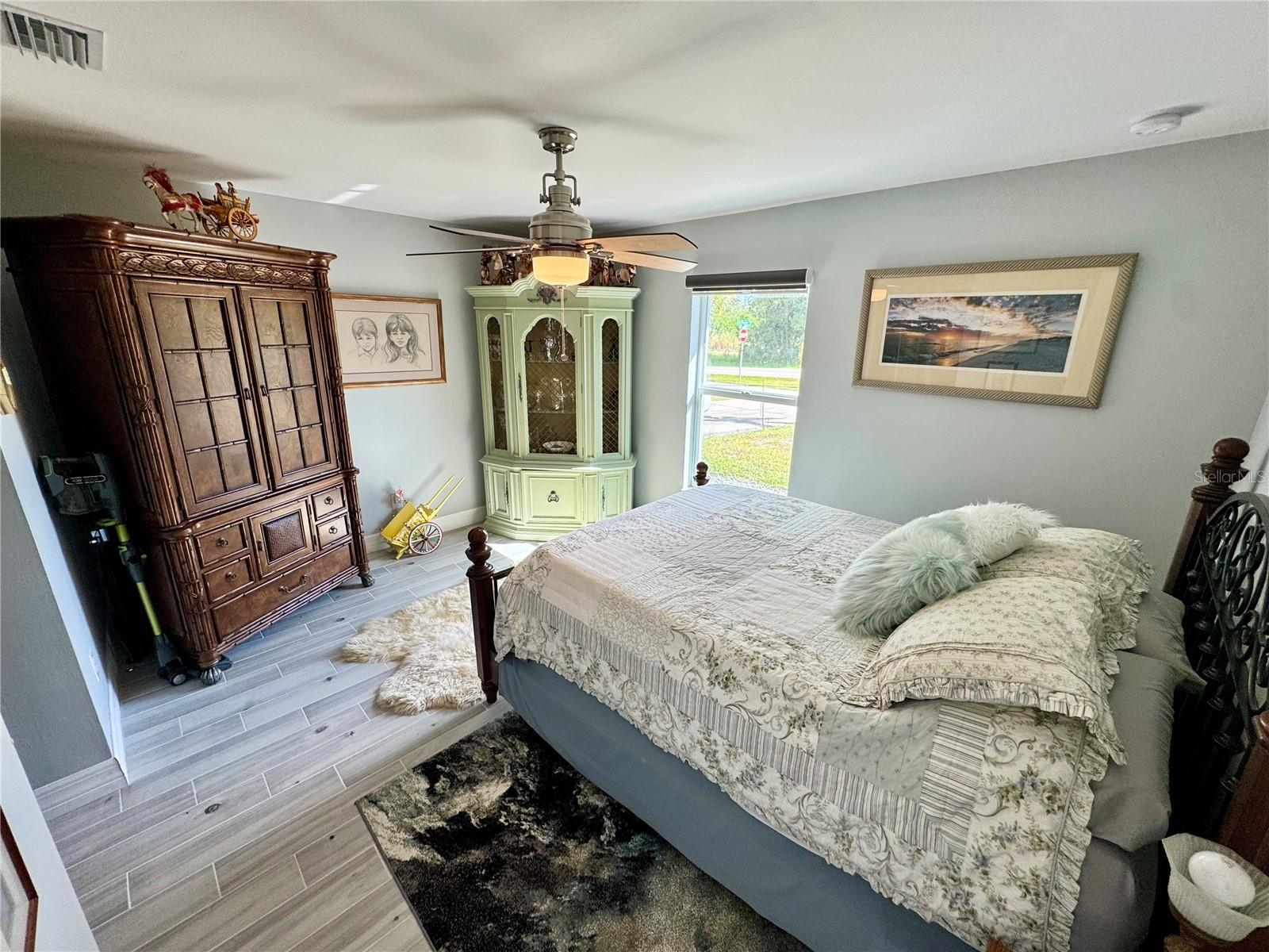 BAY SHORES - Residential