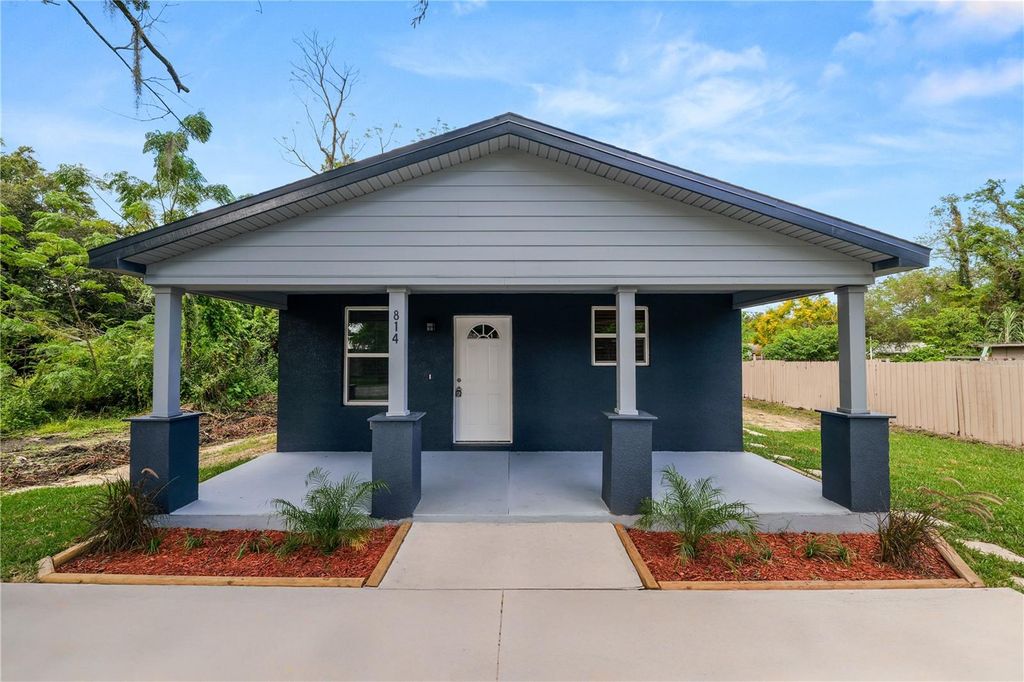 Photo of 814 N Nokomis Avenue, Lakeland, FL 33815 (MLS # L4956470)