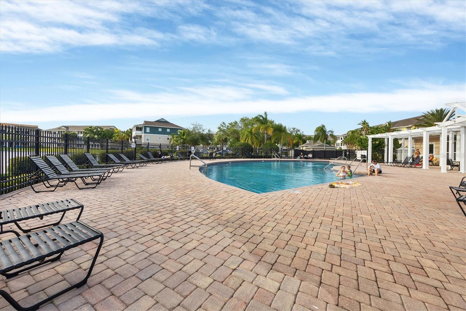 THE PALMS OF CORTEZ - Residential