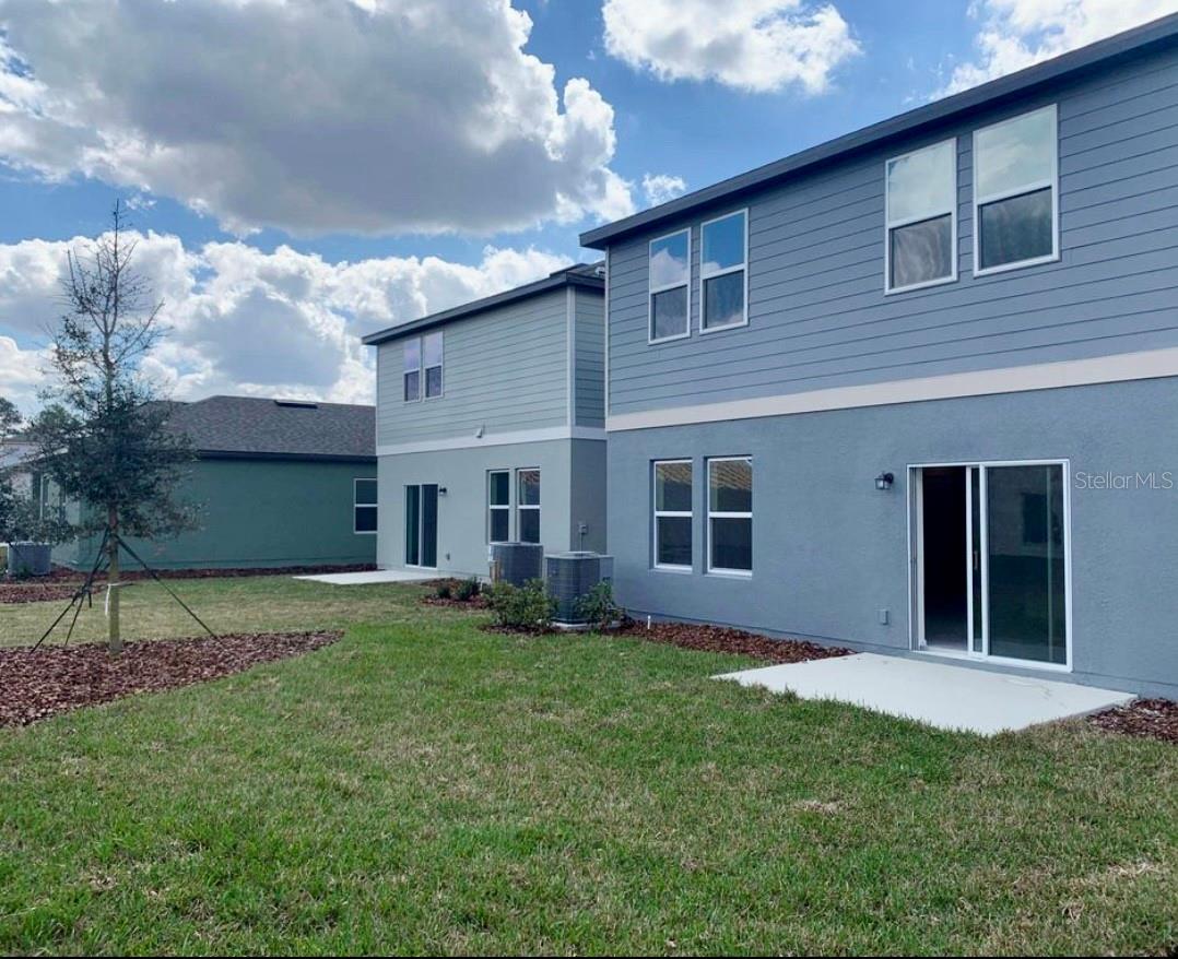 LINCOLN OAKS - Residential Lease
