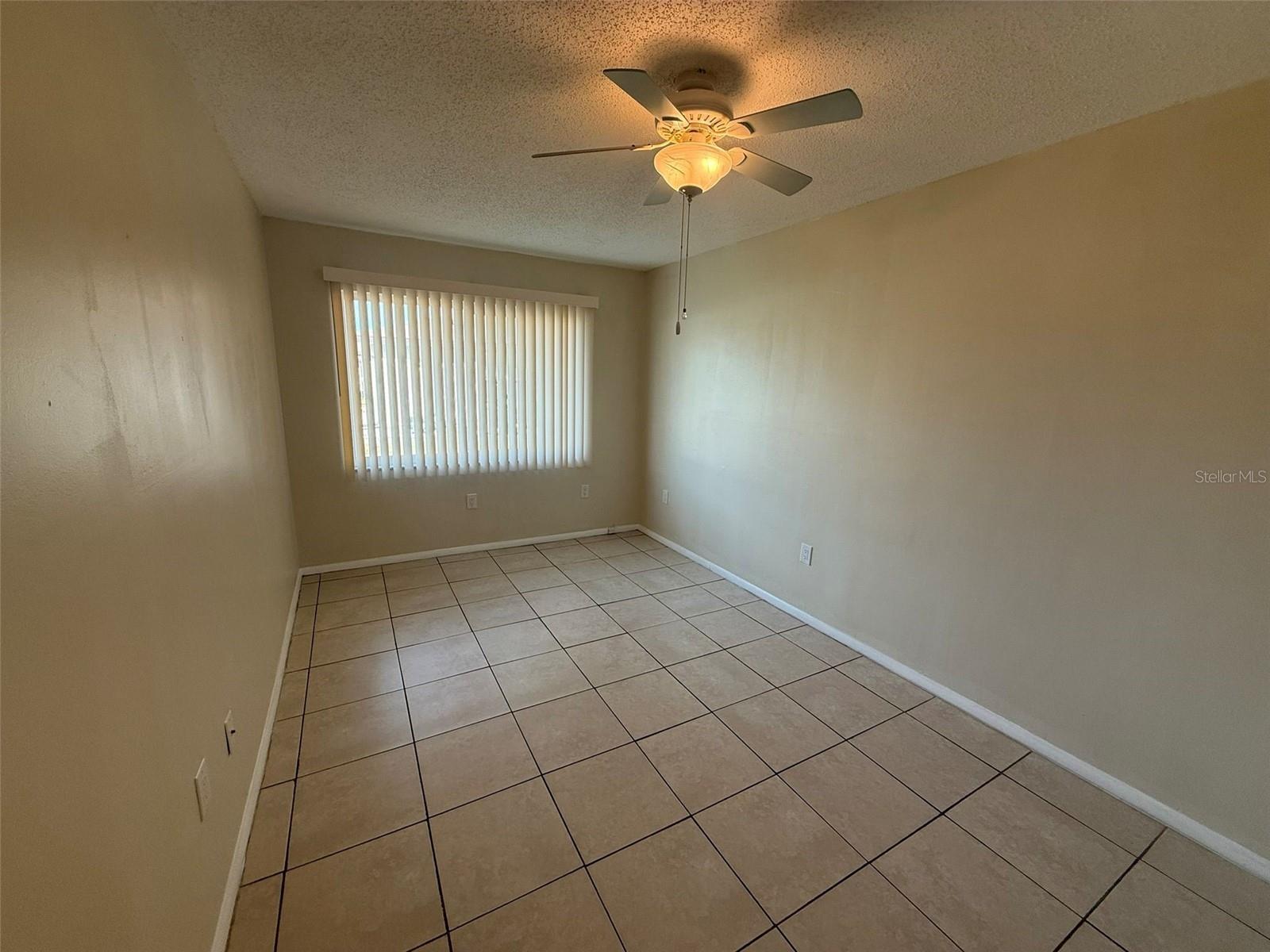 SUNSHINE VILLAS BLDG J - Residential Lease