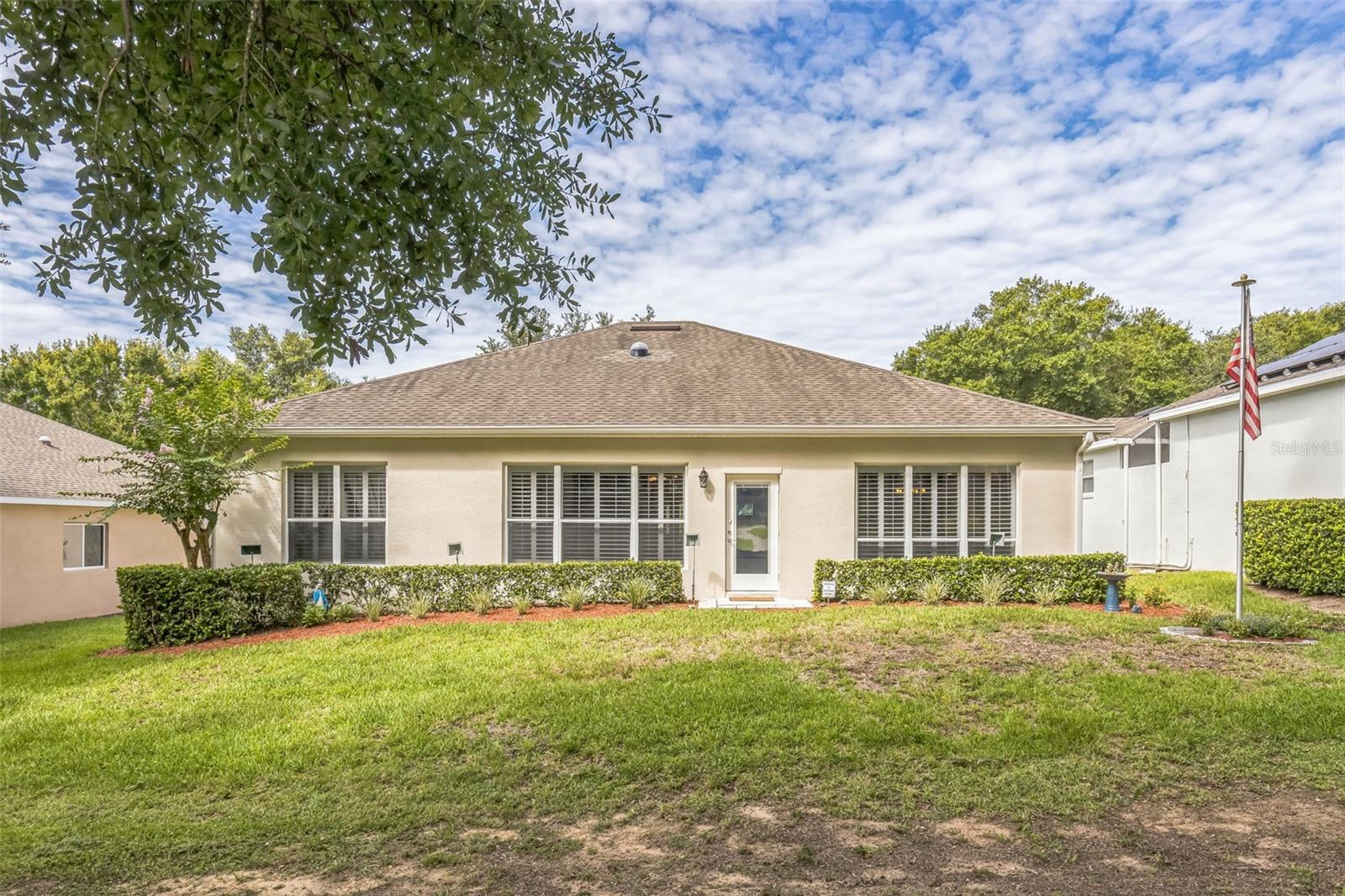2000 FARMINGTON COURT