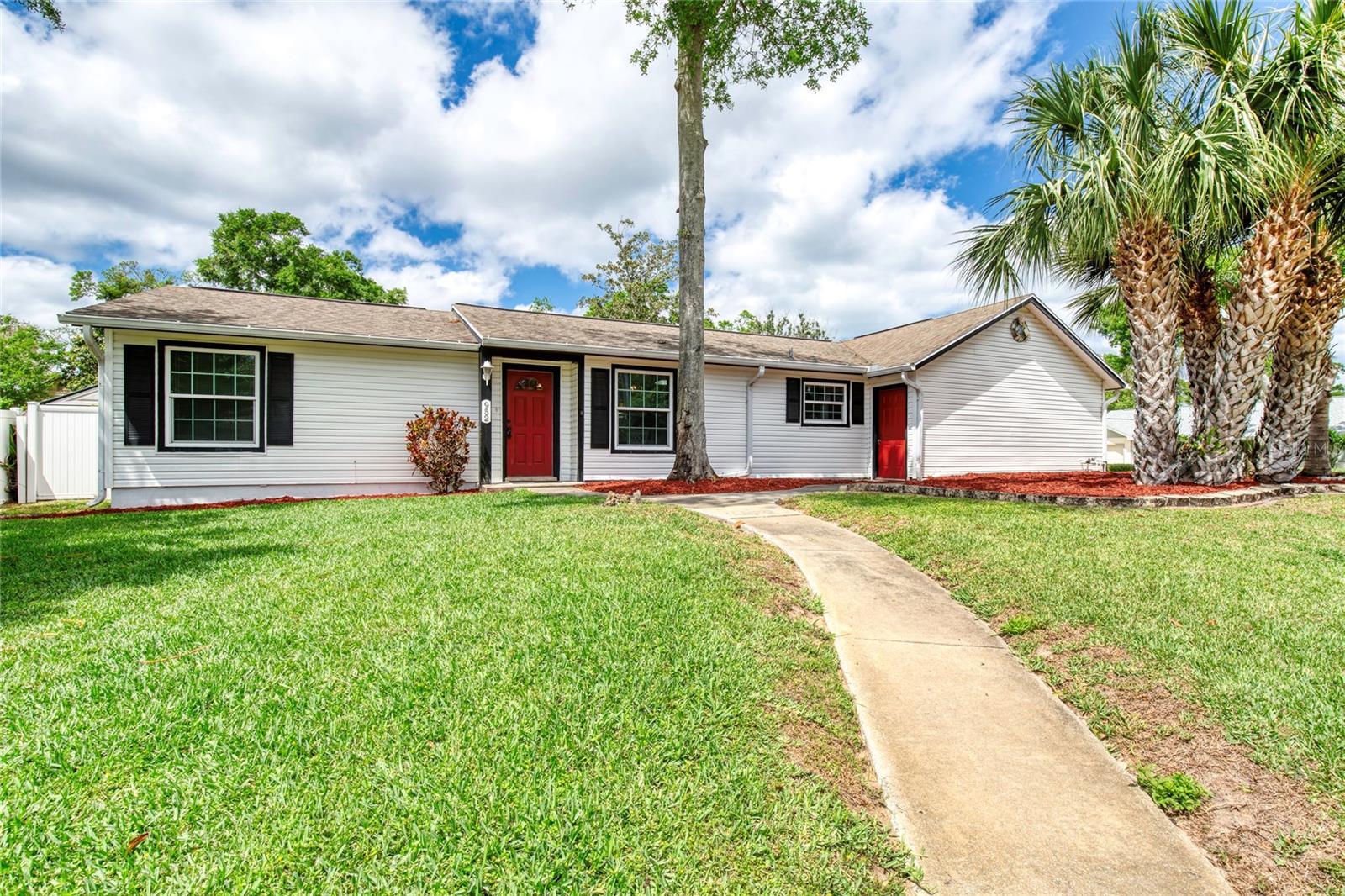 952 NORTHBROOK DRIVE