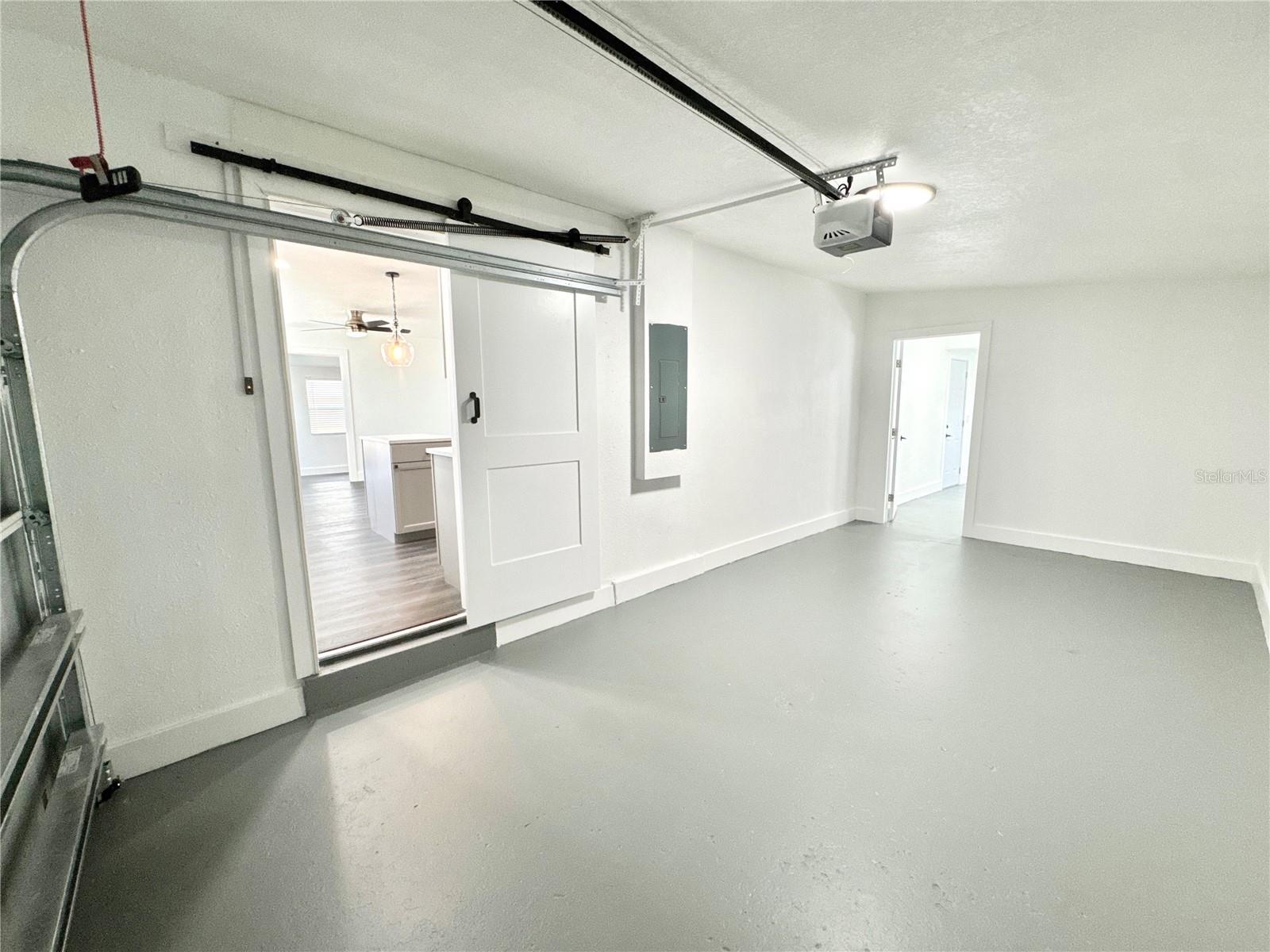 DELTONA LAKES UNIT 30 - Residential Lease