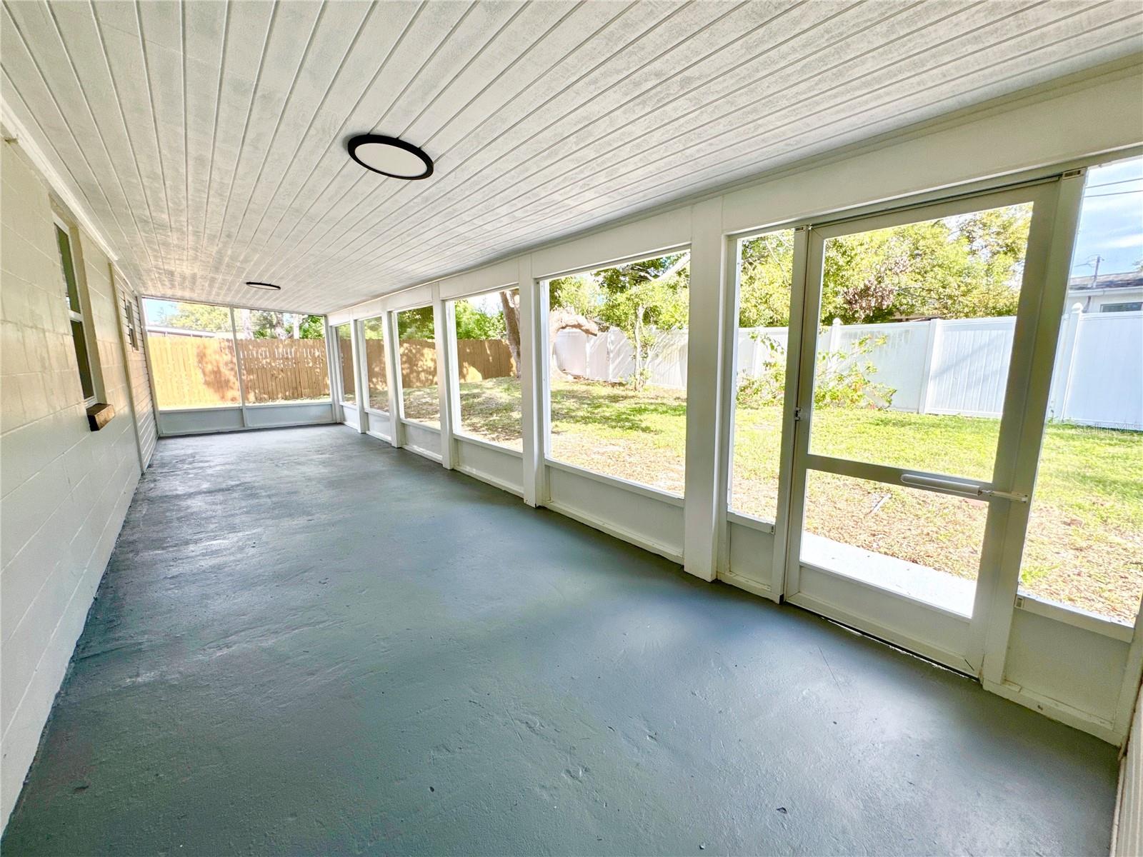 DELTONA LAKES UNIT 30 - Residential Lease