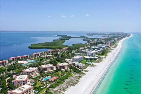 A home in LONGBOAT KEY