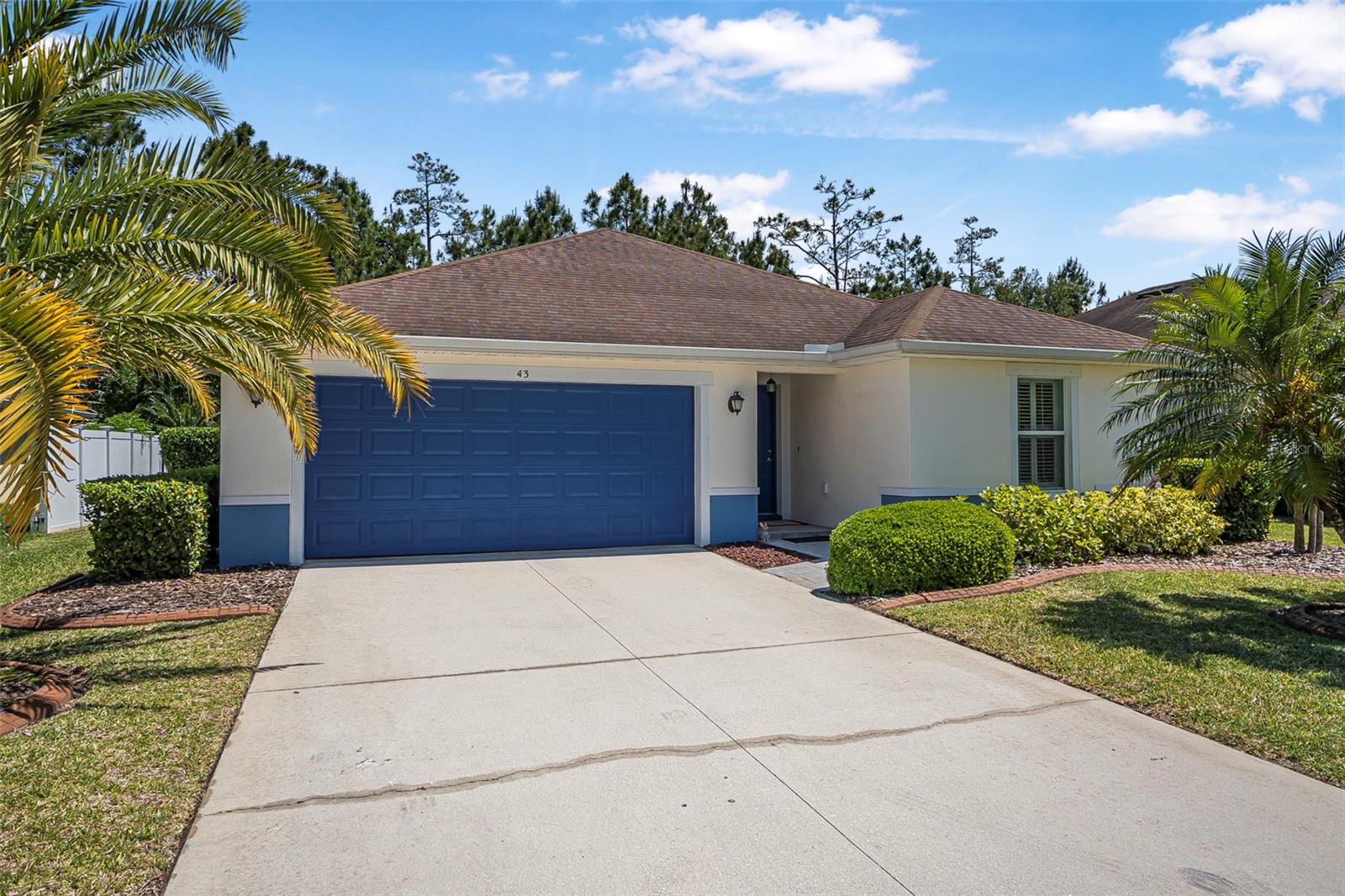 43 PERGOLA PLACE