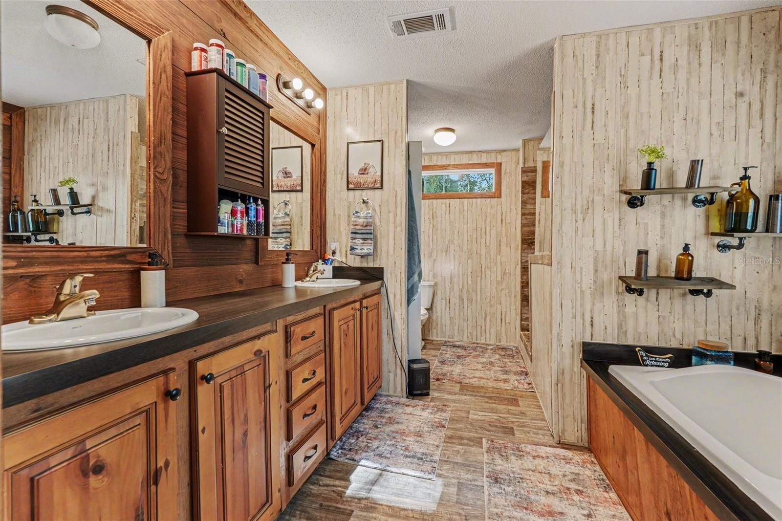 AC CROOM RD/MONDON HILL - Residential