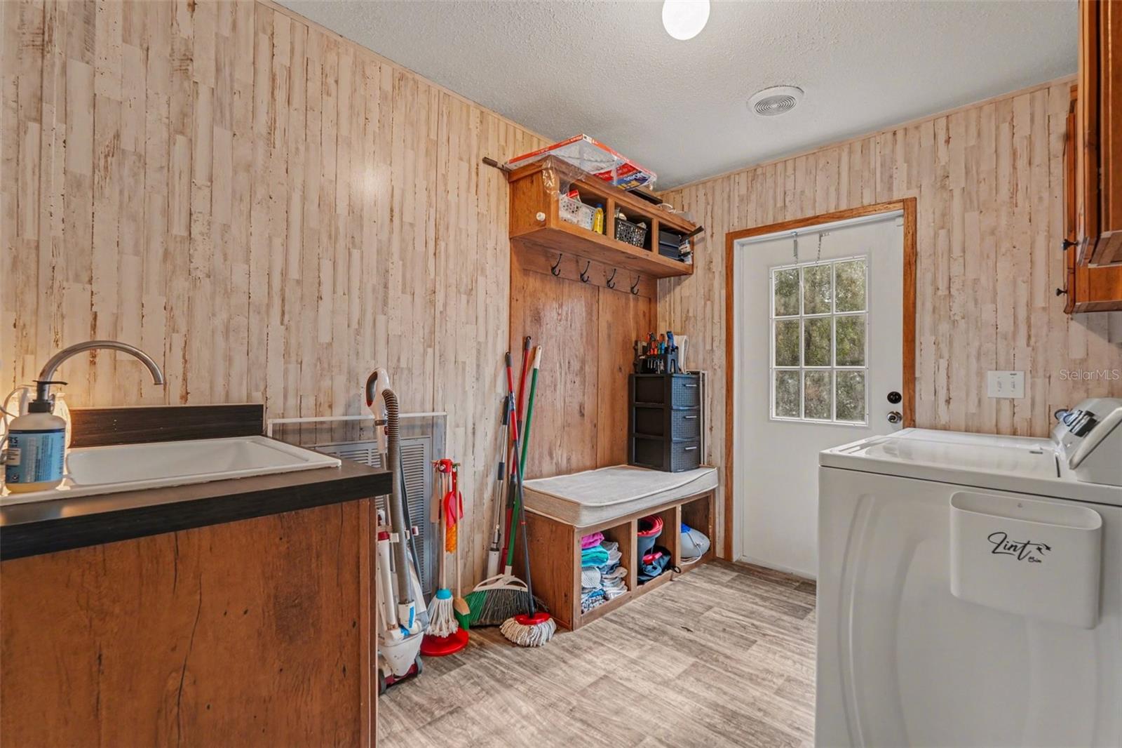 AC CROOM RD/MONDON HILL - Residential