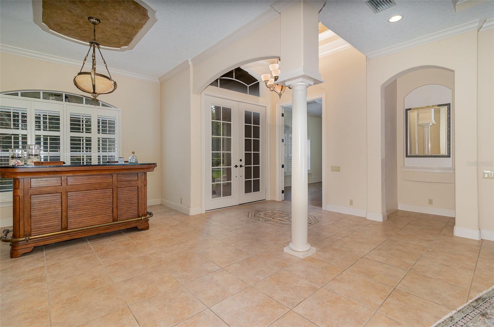 336 HIGHCROFT COURT