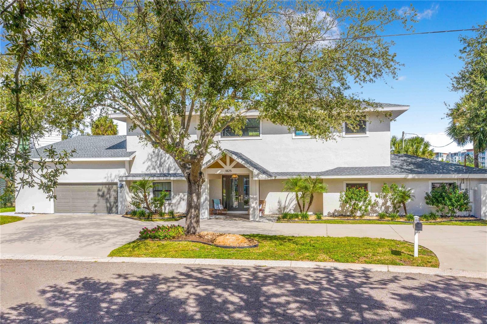 1825 VENETIAN POINT DRIVE