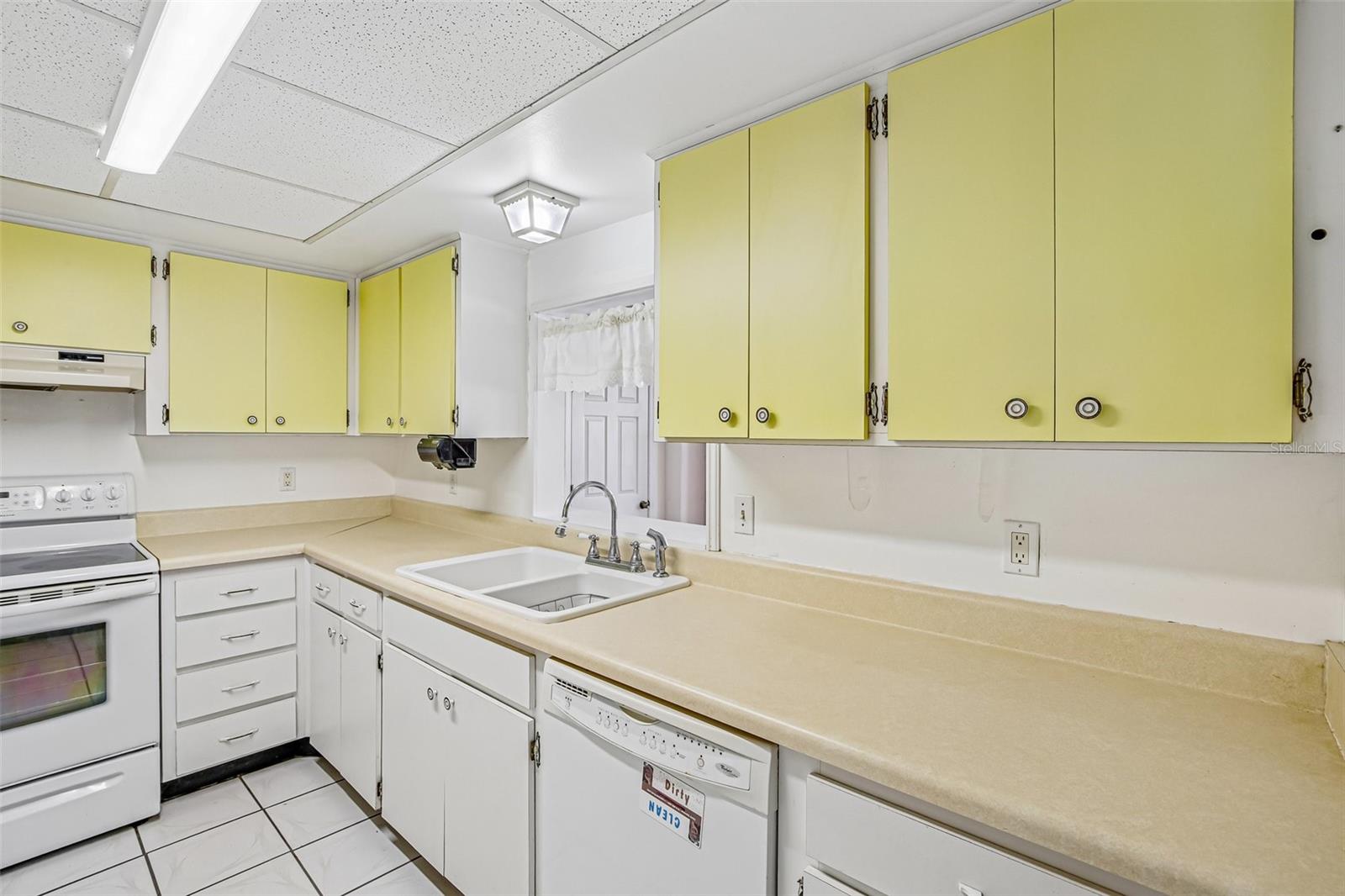 SUN CITY CENTER UNIT 44 A - Residential