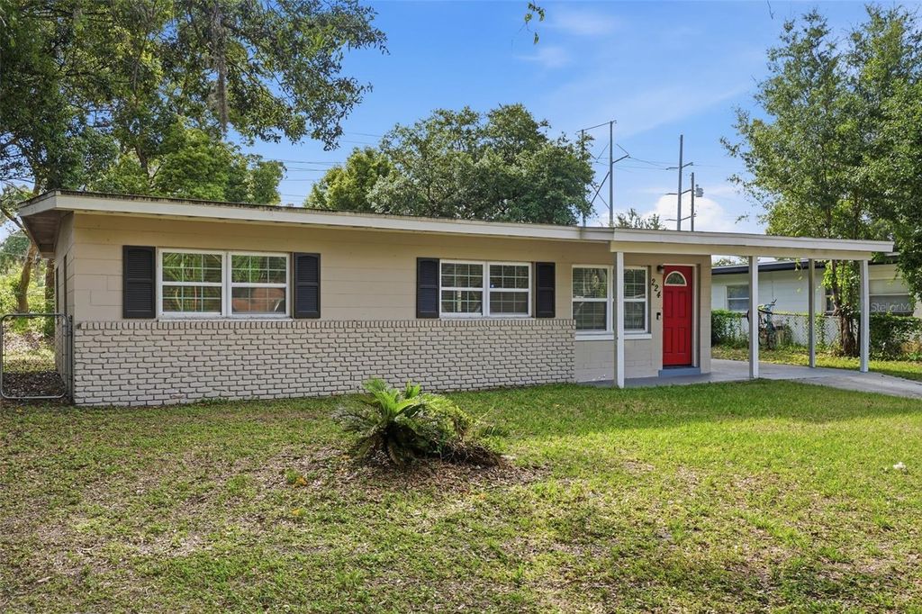 Photo of 224 Murry Drive, Orlando, FL 32811 (MLS # O6405468)