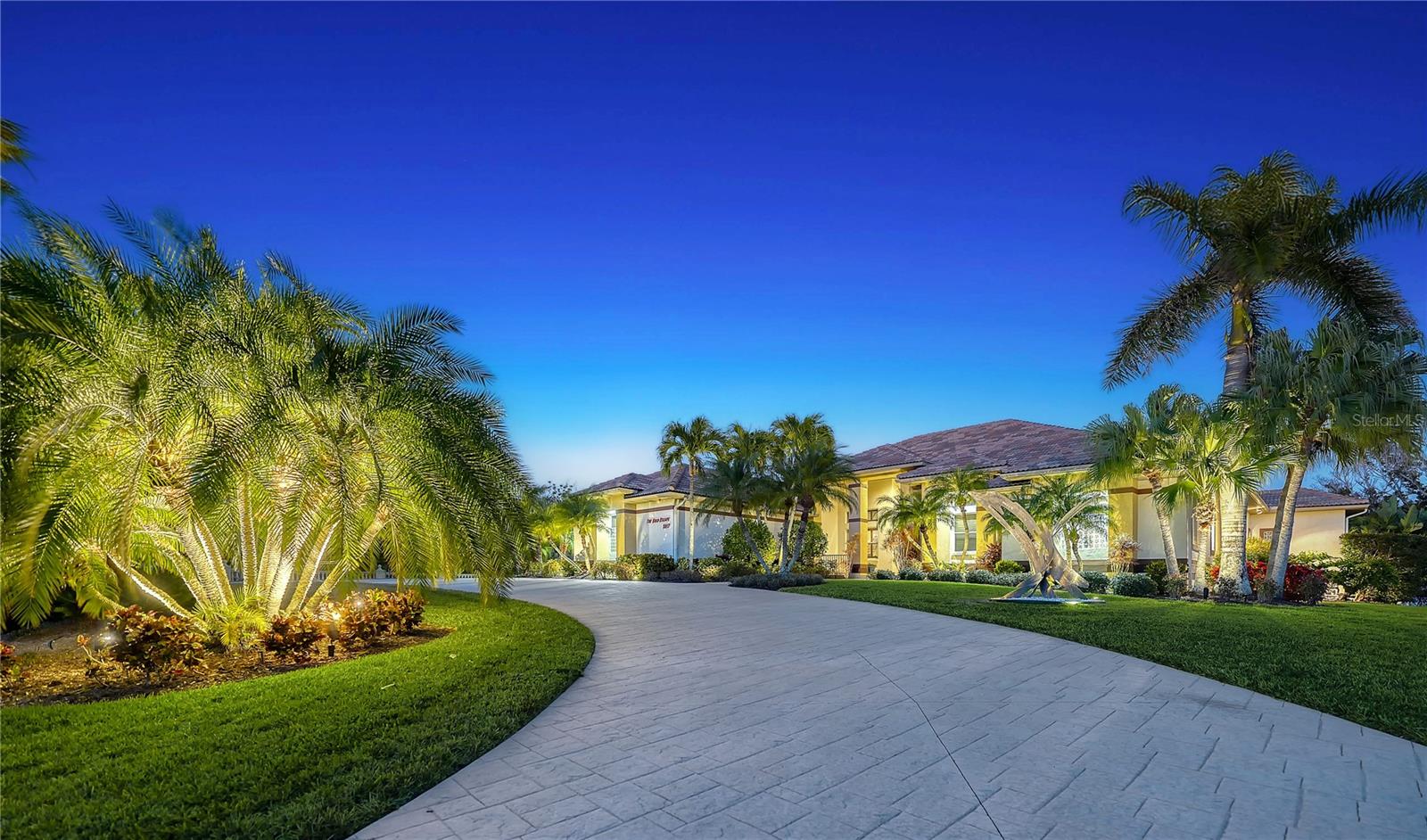 8017 MANASOTA KEY ROAD