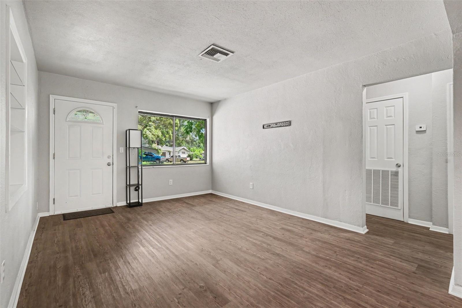 21390 LEHOUIER DR