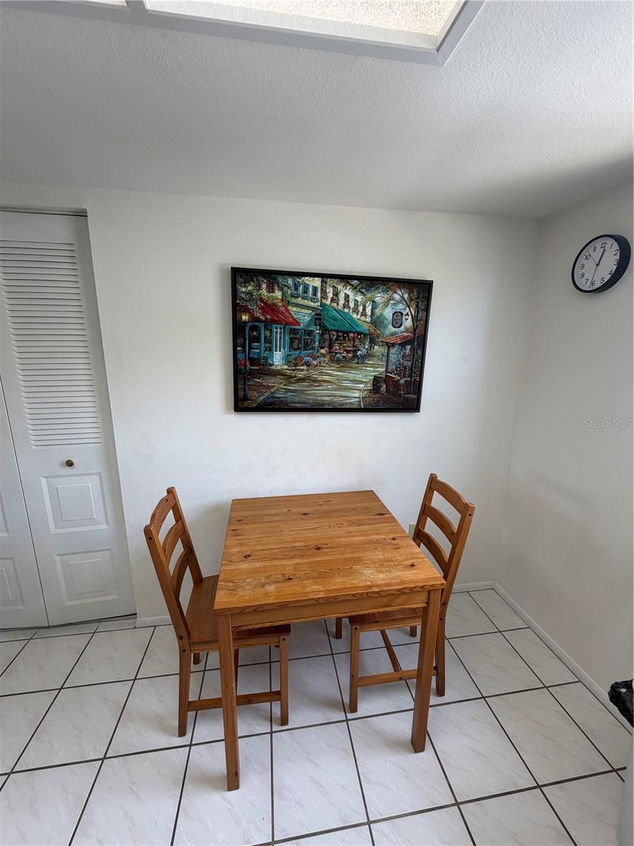 MEADOWS CONDO AT EAST LAKE WOODLANDS - Residential