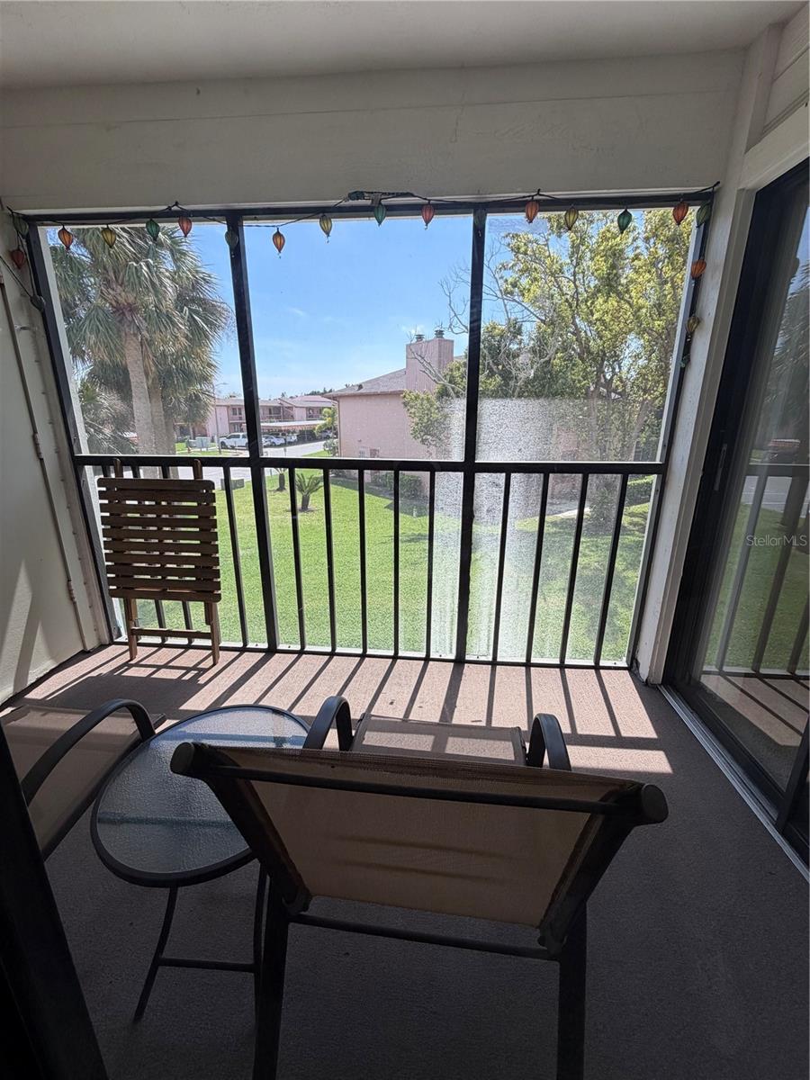 MEADOWS CONDO AT EAST LAKE WOODLANDS - Residential