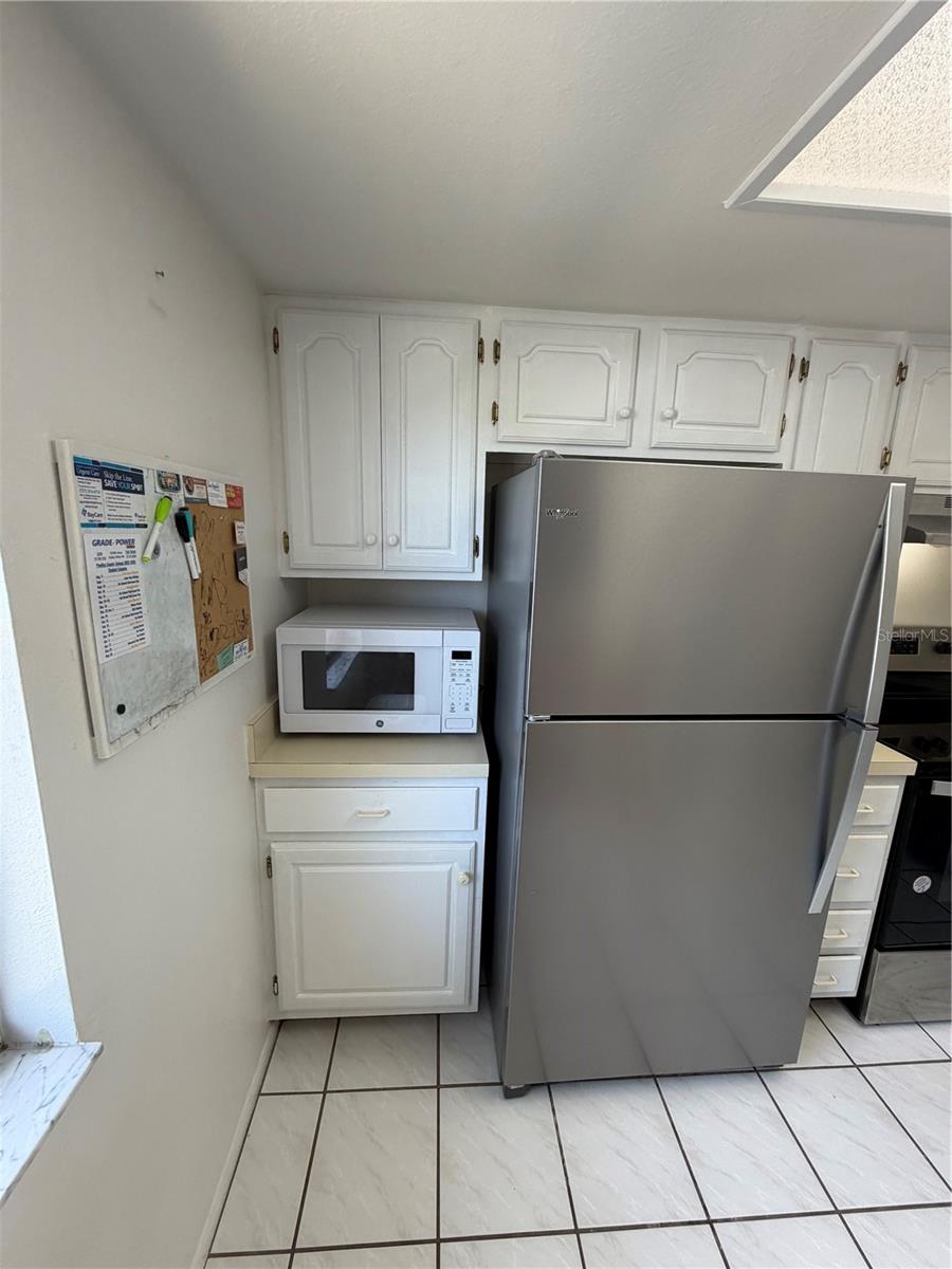 MEADOWS CONDO AT EAST LAKE WOODLANDS - Residential