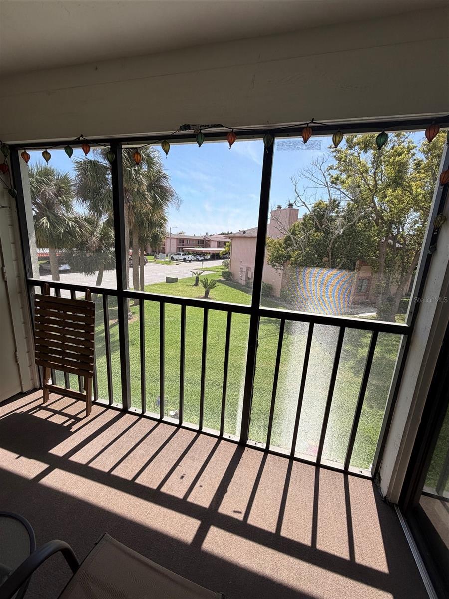 MEADOWS CONDO AT EAST LAKE WOODLANDS - Residential