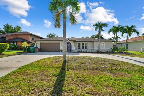 3915 SE 19TH PLACE CAPE CORAL FL 33904