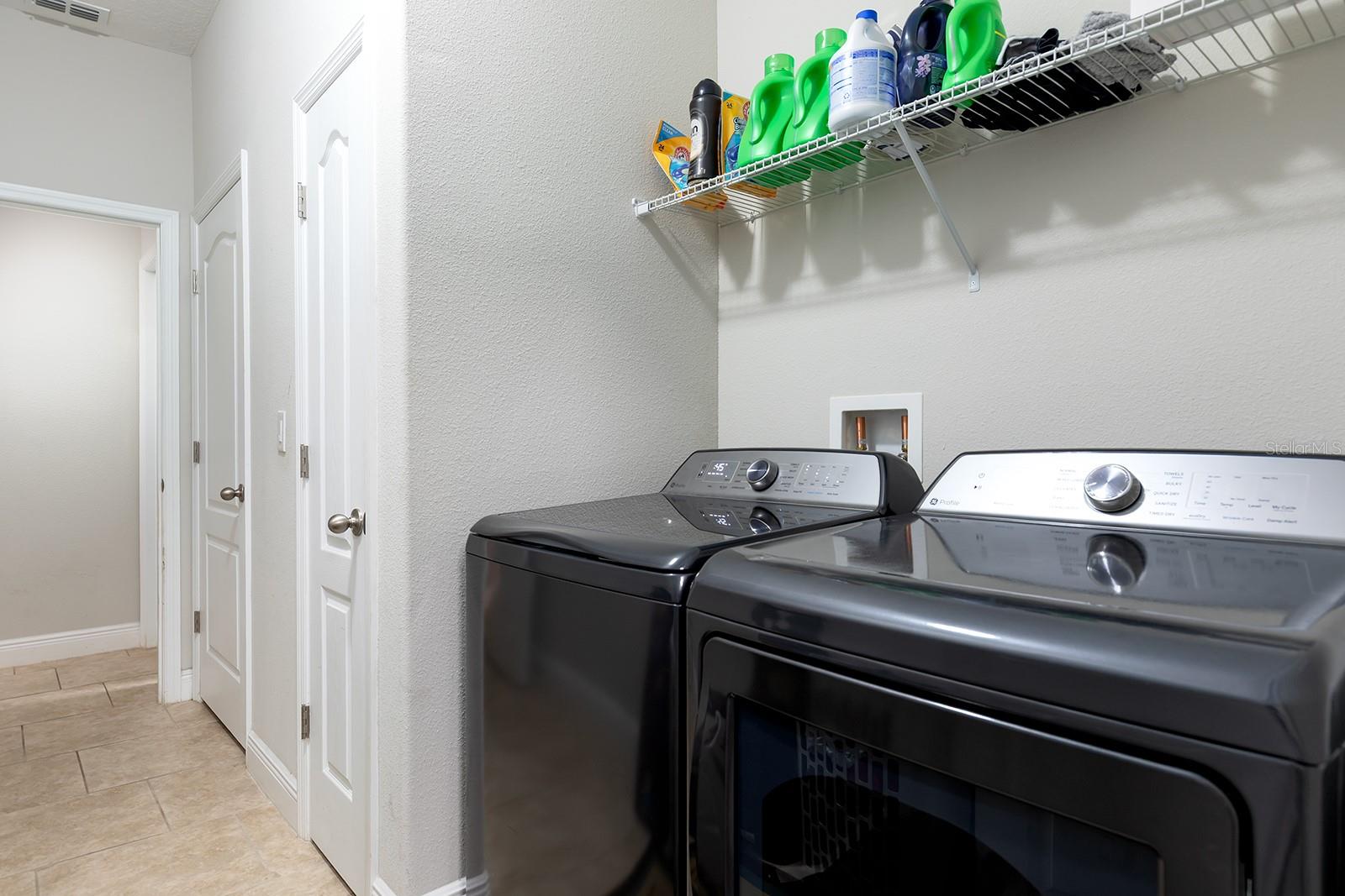 ROCK SPGS RDG PH VII-B - Residential