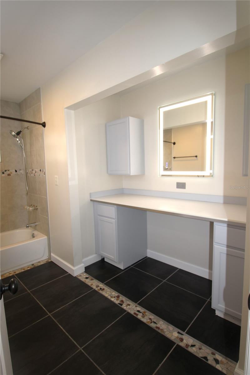 DE SOTO ESTATES - Residential