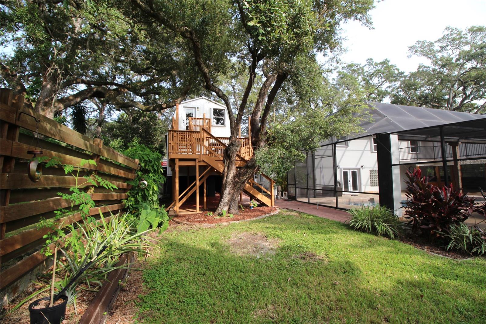 DE SOTO ESTATES - Residential