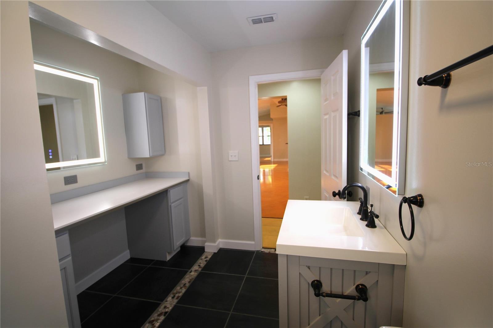 DE SOTO ESTATES - Residential