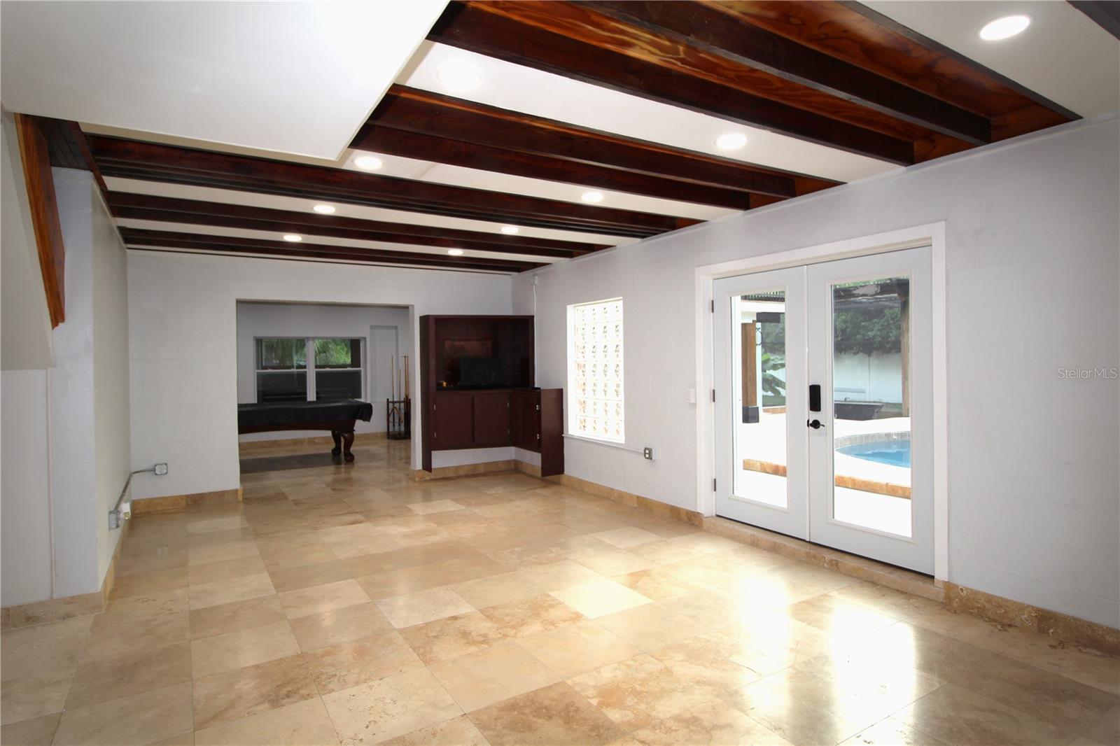 DE SOTO ESTATES - Residential