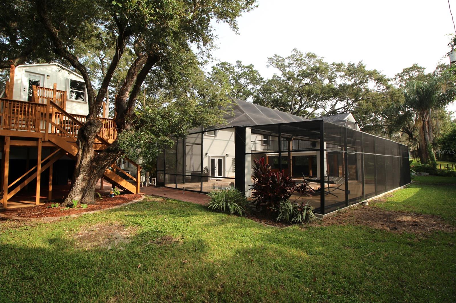 DE SOTO ESTATES - Residential