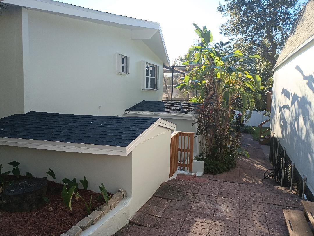 DE SOTO ESTATES - Residential