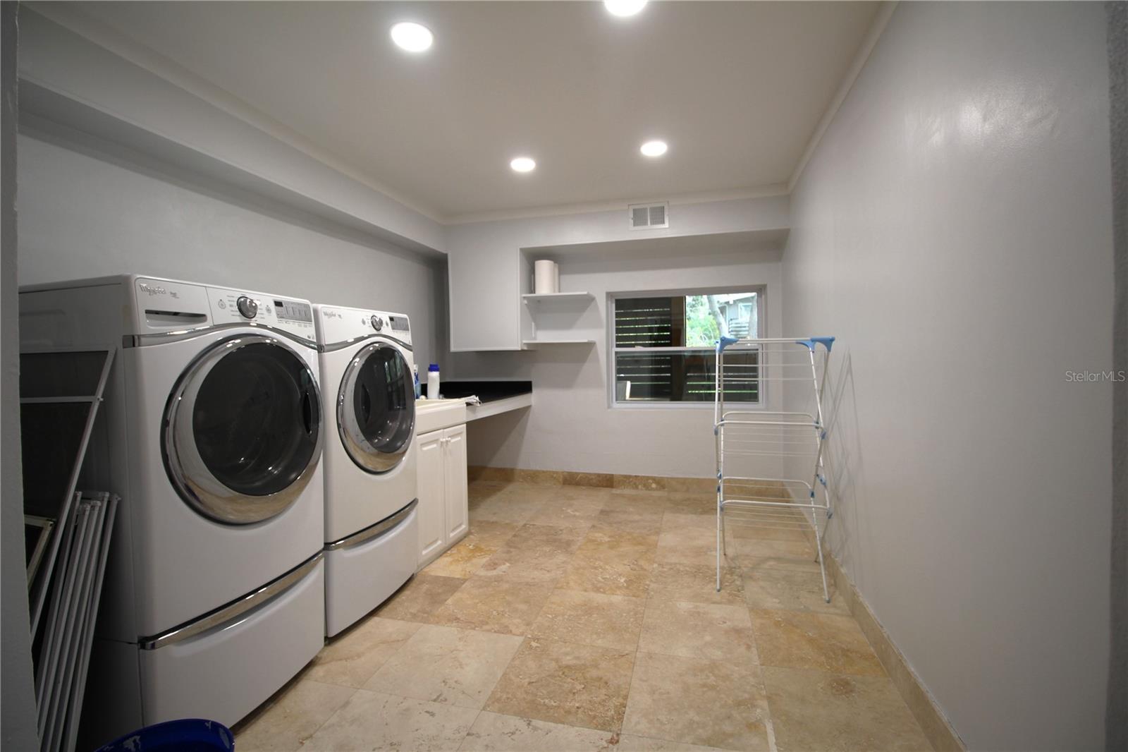 DE SOTO ESTATES - Residential