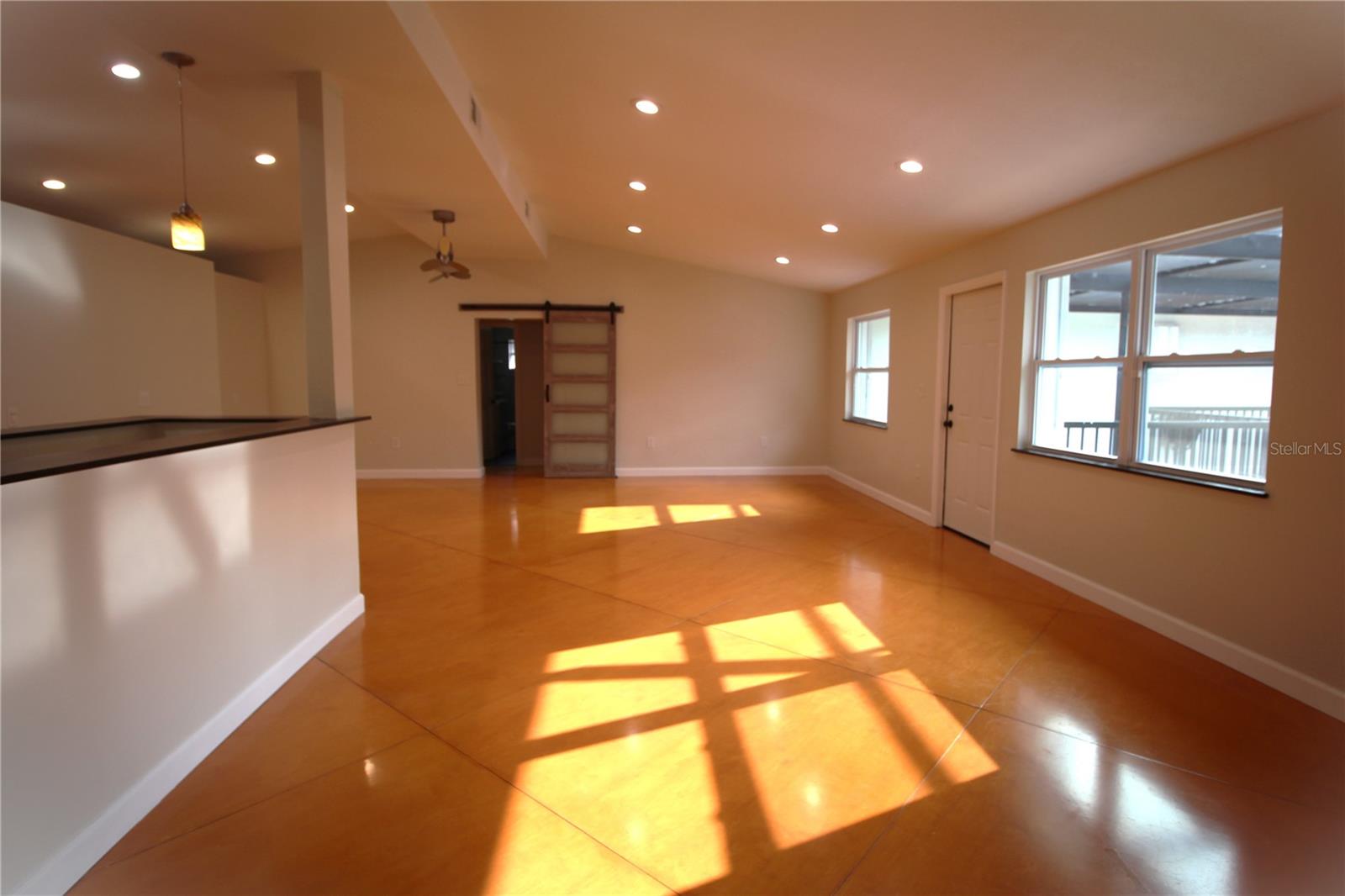 DE SOTO ESTATES - Residential