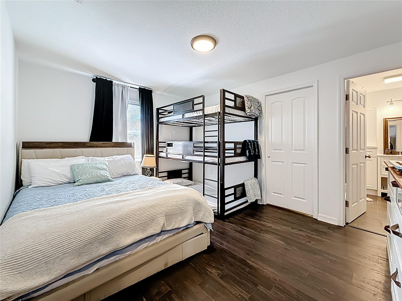 ORANGE PARK 7 PG 48 - Residential