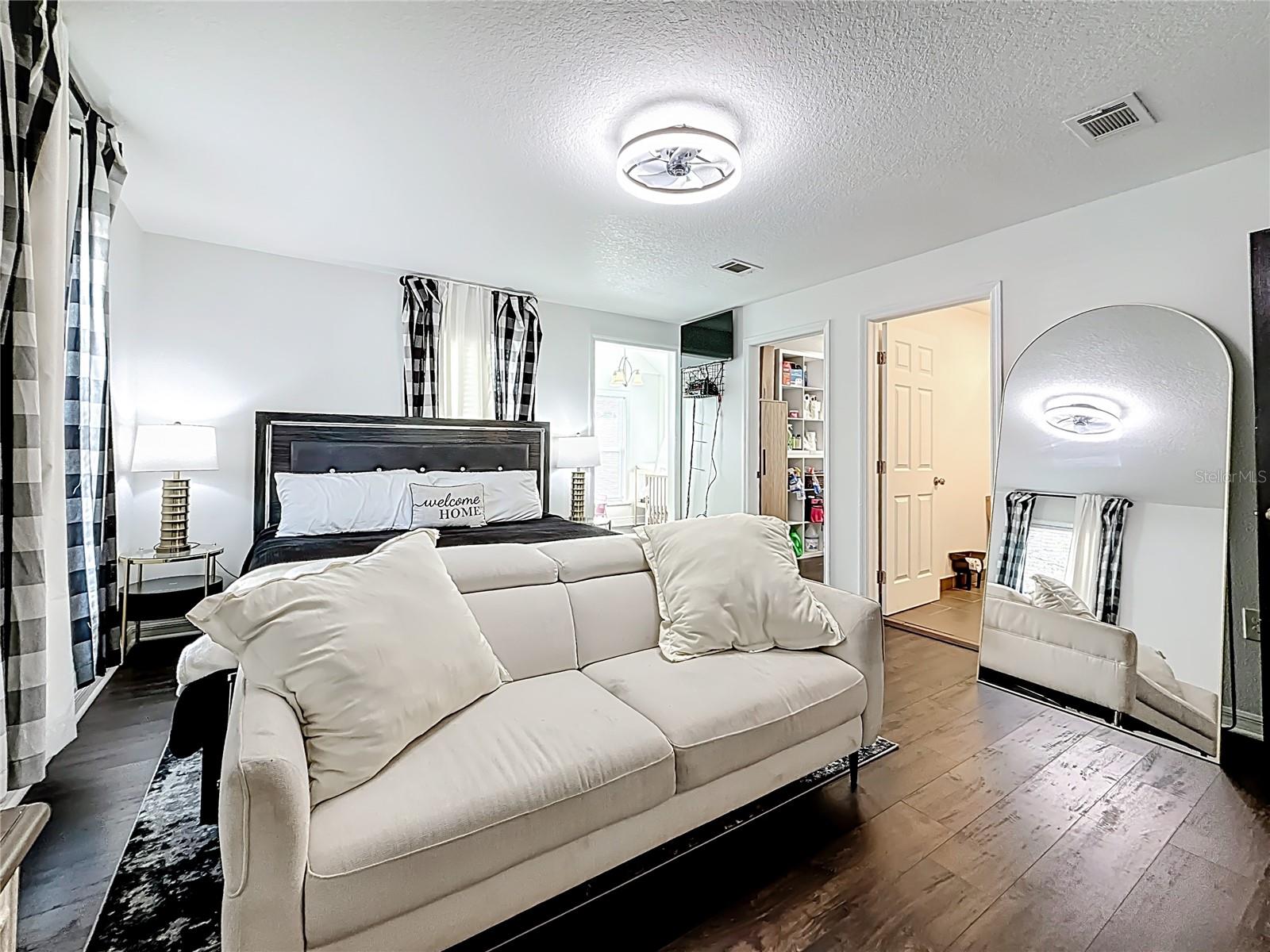 ORANGE PARK 7 PG 48 - Residential